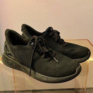 Kizik Tennis Shoes Women’s Sz: 9